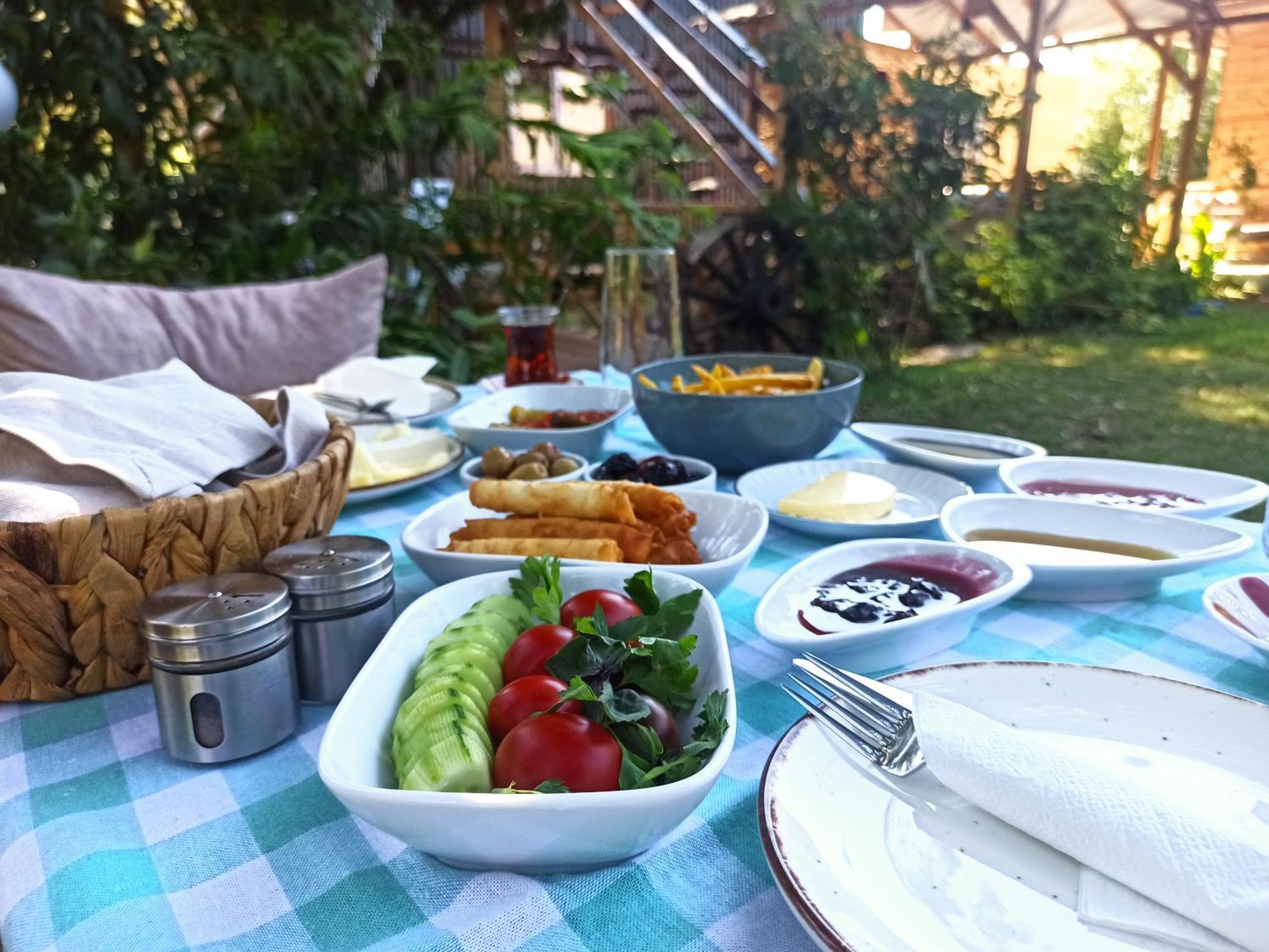 Daidala Life Bed and Breakfast Göcek Eksteriør billede